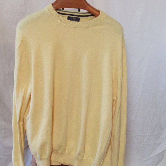 Brooks Brothers 346 Cashmere Blend Yellow Crew Neck Sweater Size Large EUC - Picture 2 of 6